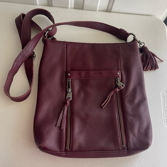 The sak burgundy soft leather shoulder crossbody bag - Picture 1 of 8